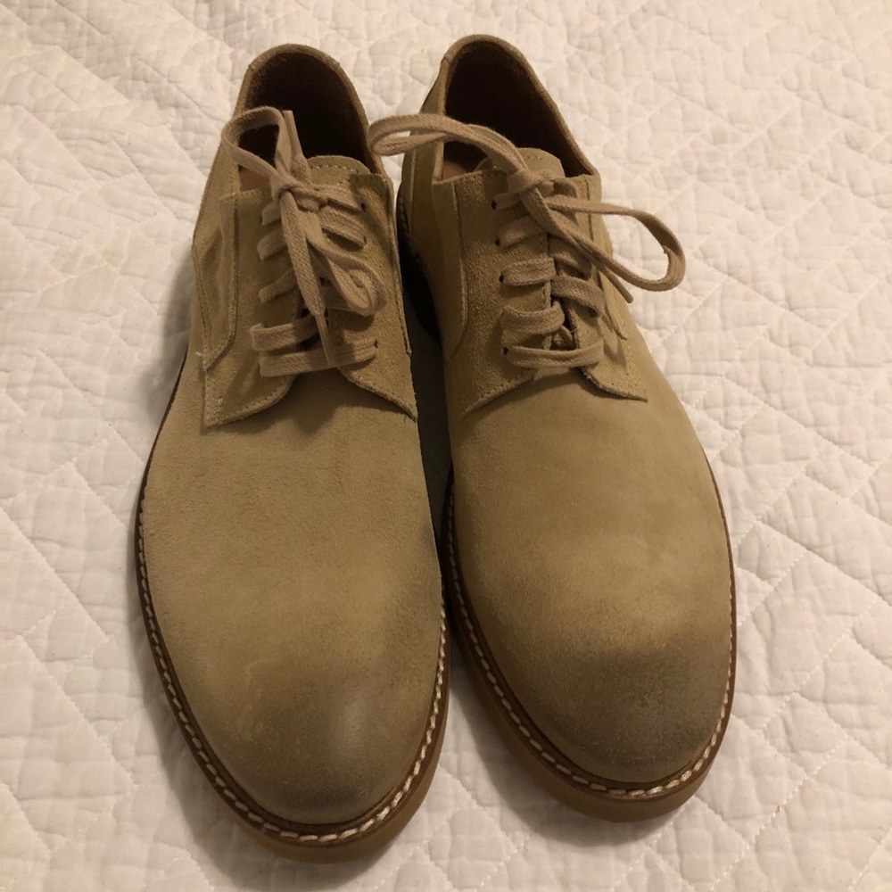 Johnston Murphy tan suede oxfords